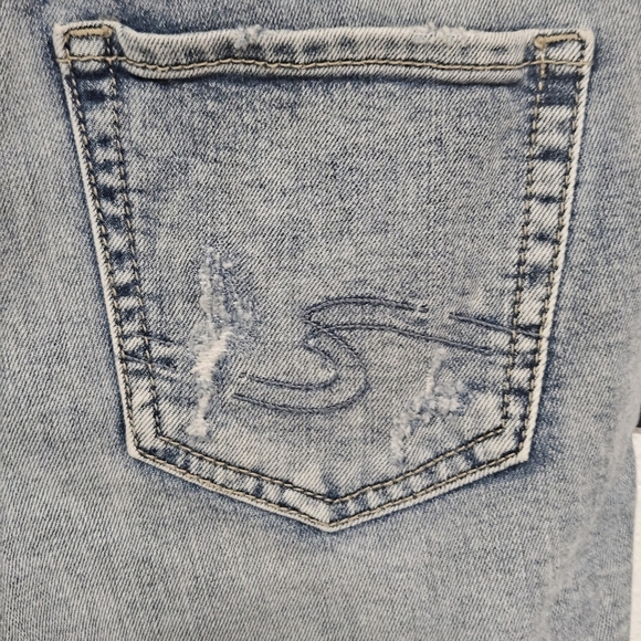 NWT Silver Aiko embroidered distressed shorts size 25 - Picture 9 of 12